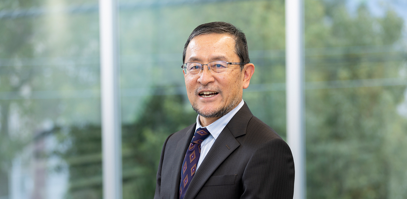 代表取締役社長　塚本隆文